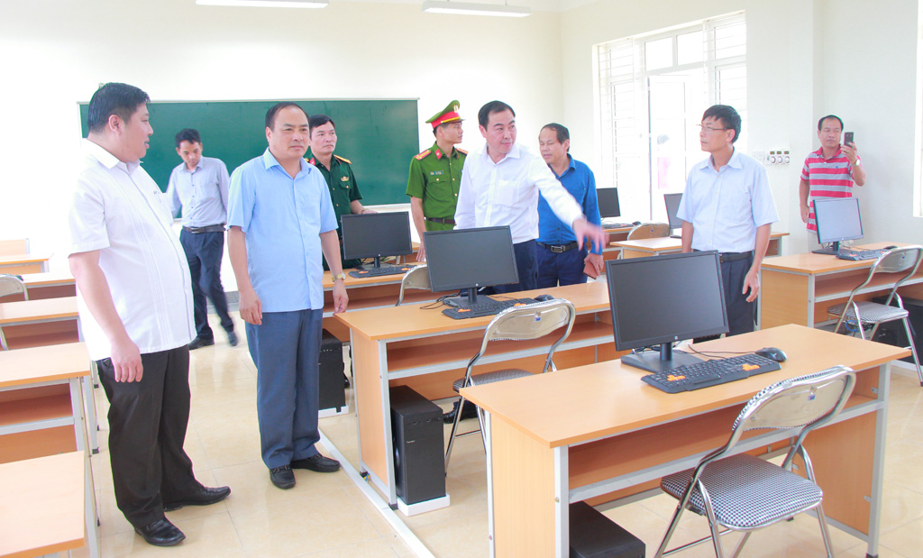TKV chung tay hỗ trợ cho các xã khó khăn