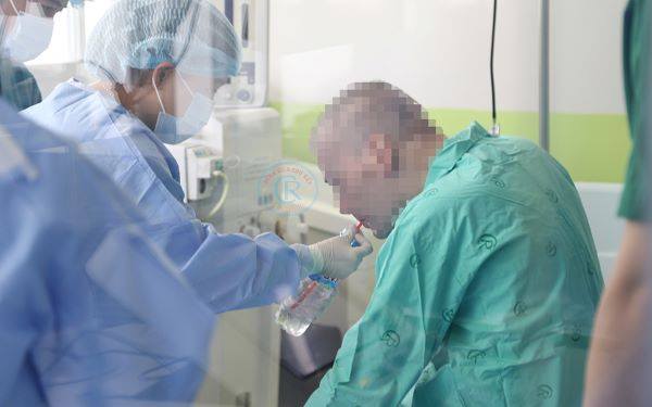Phi công người Anh chính thức khỏi bệnh