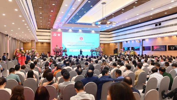 Báo Pháp luật Việt Nam: Kỷ niệm 35 năm ngày phát hành số báo đầu tiên
