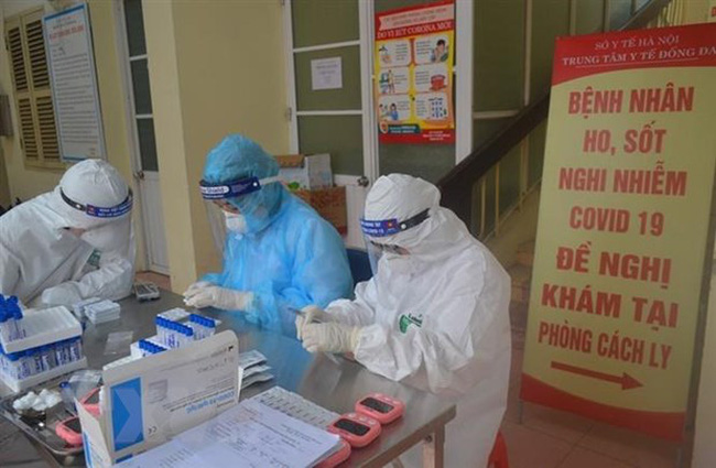 Hà Nội: Xét nghiệm PCR cho gần 100.000 người từ Đà Nẵng về