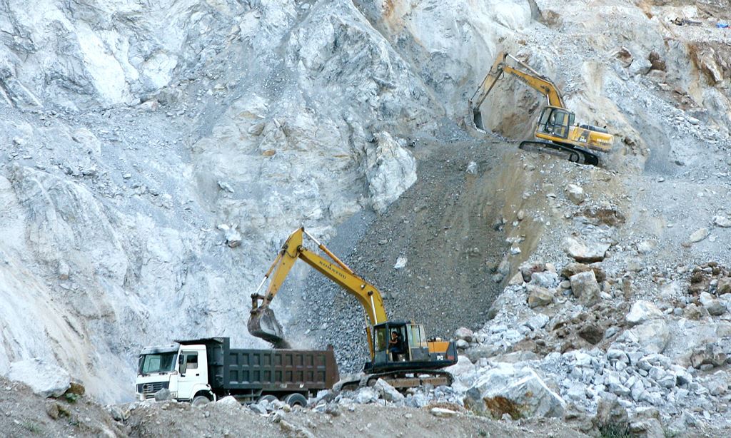 Tăng cường quản lý nhà nước về thăm dò, khai thác khoáng sản