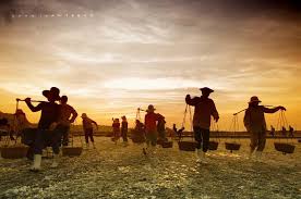 Thủ tướng bổ sung kinh phí cho các tỉnh miền Trung sửa nhà cho dân