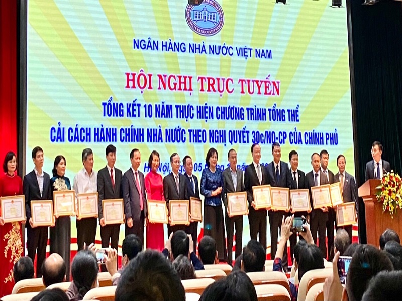 HDBANK nhận bằng khen về thành tích xuất sắc trong cải cách hành chính