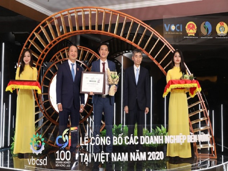 Amway Việt Nam lần thứ năm liên tiếp có mặt trong Bảng xếp hạng Top 100 doanh nghiệp phát triển bền vững tại Việt Nam