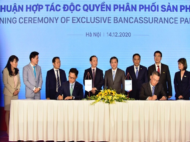 VietinBank ký kết hợp tác độc quyền với Manulife Việt Nam
