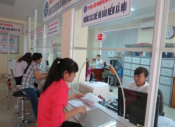 Hơn 1.800 đơn vị và doanh nghiệp khó khăn được tạm dừng đóng vào quỹ hưu trí và tử tuất