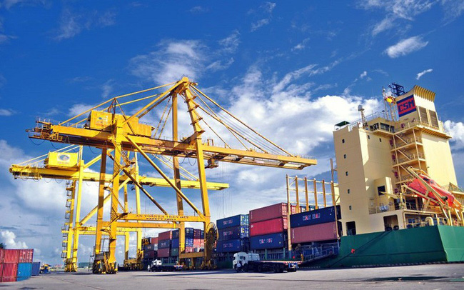 Tình hình xuất nhập khẩu hàng hóa Việt Nam nửa đầu tháng 5/2021: Xuất khẩu thâm hụt gần 2 tỷ USD, nhập khẩu tăng nhẹ