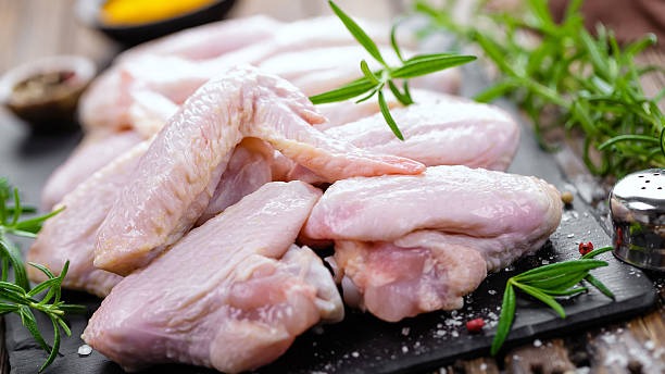 Thị trường khan hiếm thịt gà, người Mỹ tìm đến các loại thịt giả
