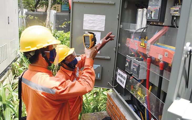 EVN khuyến cáo người dân tiết kiệm điện tránh xảy ra sự cố điện lưới