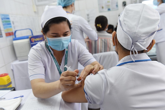 Bộ Y tế phê duyệt có điều kiện vaccine COVID-19 của Trung Quốc