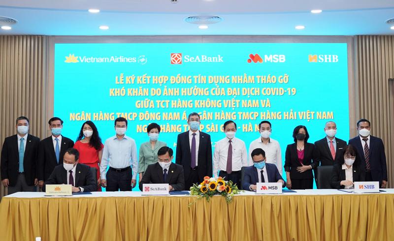 Vietnam Airlines vay ngân hàng 4.000 tỷ đồng để tháo gỡ khó khăn trong đại dịch