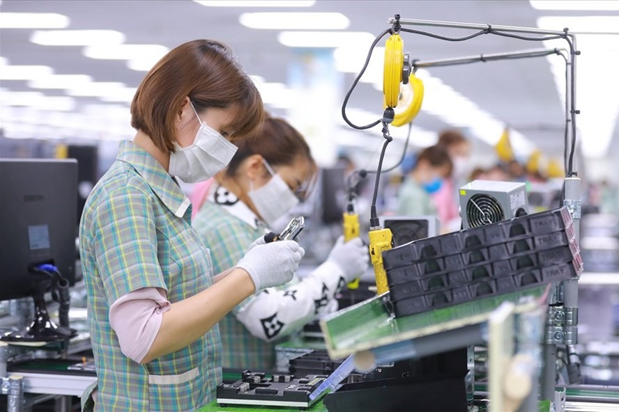 12 chính sách hỗ trợ người lao động và người sử dụng lao động khó khăn do COVID-19
