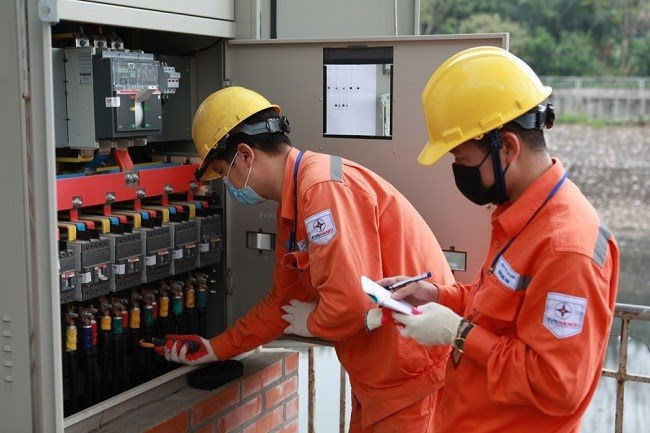 Giảm hơn 34 tỷ đồng cho khách hàng 13 tỉnh, TP miền Trung - Tây Nguyên