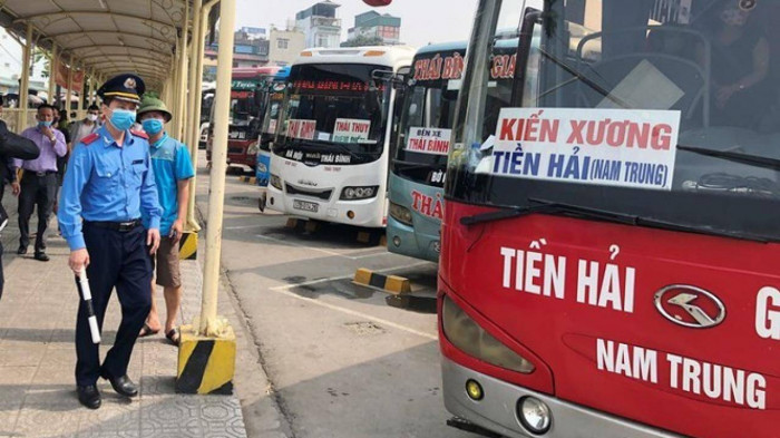 Hà Nội tạm dừng xe khách đến 37 tỉnh, thành phố