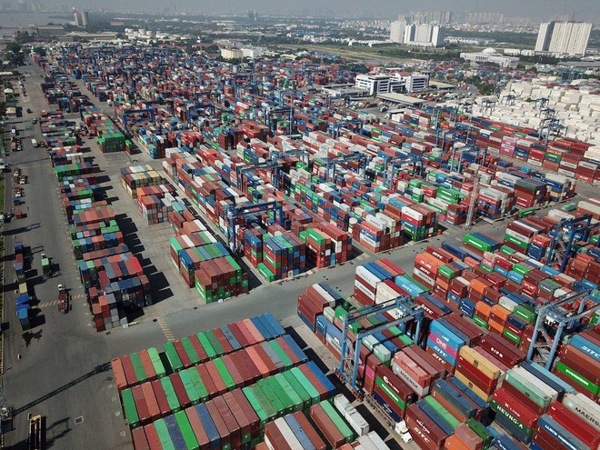 Tân Cảng Cát Lái tạm ngưng tiếp nhận hàng hóa vì hàng nhập tồn tăng