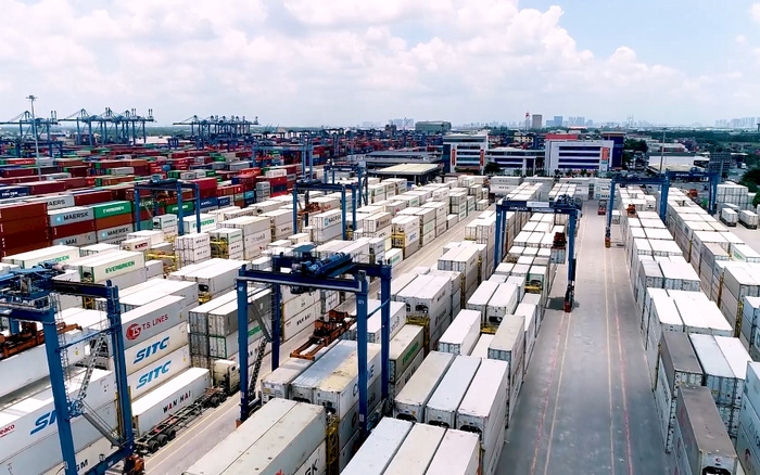 Bộ Công Thương hỏa tốc kiến nghị Thủ tướng tháo gỡ ùn tắc hàng hóa tại cảng Cát Lái