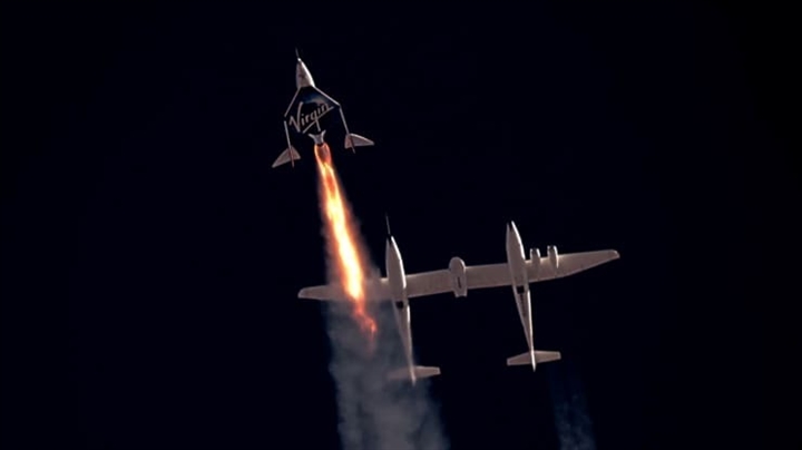 Virgin Galactic công bố giá vé chính thức cho người bay vào vũ trụ là 450.000 USD