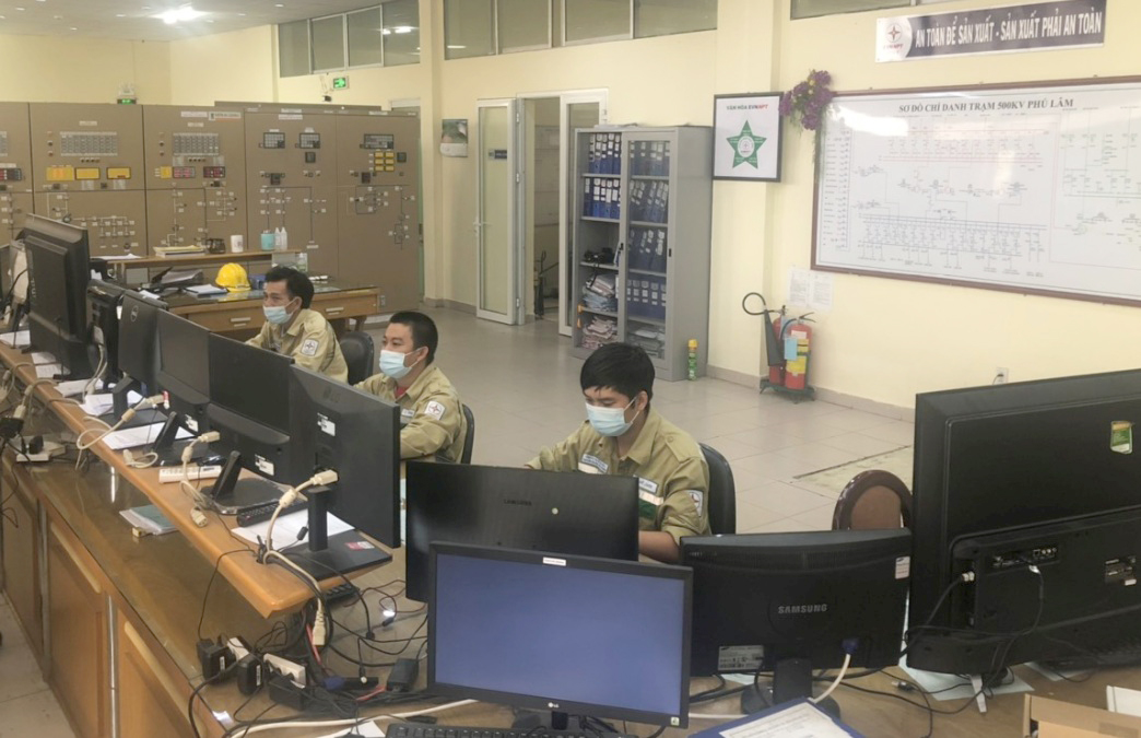 Giữ vững mạch truyền tải điện tại thành phố Hồ Chí Minh