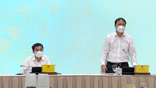 Tháo gỡ vướng mắc về lưu thông hàng hóa khi nhiều địa phương đang giãn cách xã hội