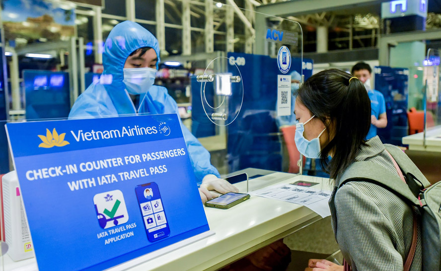 Chuyến bay đầu tiên của Vietnam Airlines thử nghiệm thành công ứng dụng hộ chiếu sức khỏe điện tử