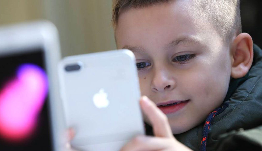Apple rà quét ảnh bạo hành trẻ em trên iPhone của người dùng
