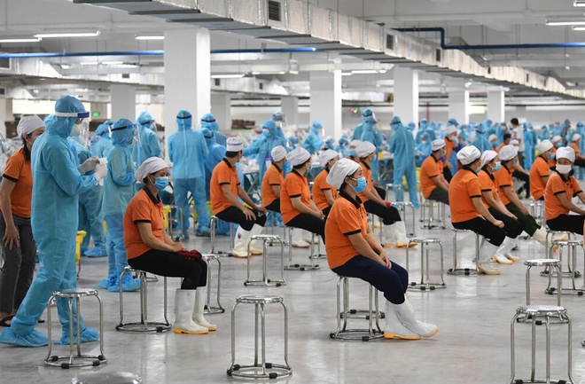Thủ tướng yêu cầu 10 Bộ rà soát pháp luật tháo gỡ khó khăn cho đầu tư, kinh doanh