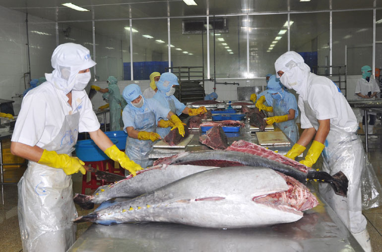 Phú Yên tháo gỡ khó khăn, thúc đẩy tiêu thụ nông, thủy sản