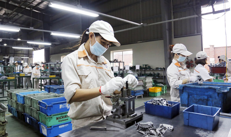 Miễn, giảm thuế cho doanh nghiệp, người dân: Sự hỗ trợ cần thiết