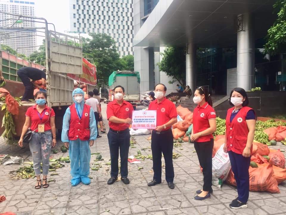 Hà Nội đã có quyết định hỗ trợ an sinh xã hội gần 2,4 triệu lượt người, hộ gia đình
