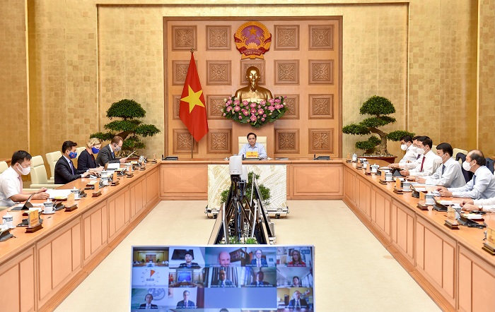 Chính phủ luôn lắng nghe, hỗ trợ các nhà đầu tư nước ngoài trên tinh thần hài hòa lợi ích, chia sẻ rủi ro