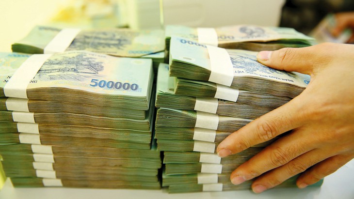 Thu lệ phí trước bạ thấp đột biến