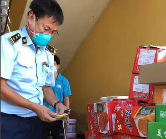 Thu giữ hơn 11.000 chiếc bánh trung thu không rõ nguồn gốc