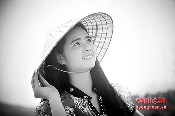Vẻ đẹp của phụ nữ miền Tây Nghệ An