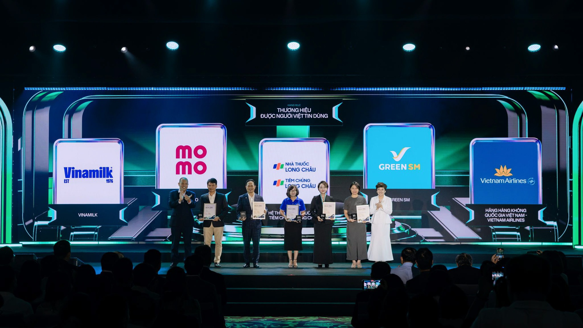 MoMo có "cú ăn ba" tại Better Choice Awards 2026: Đổi mới thanh toán số, xây dựng niềm tin người dùng và tạo giá trị cho cộng đồng thông qua công nghệ- Ảnh 2.