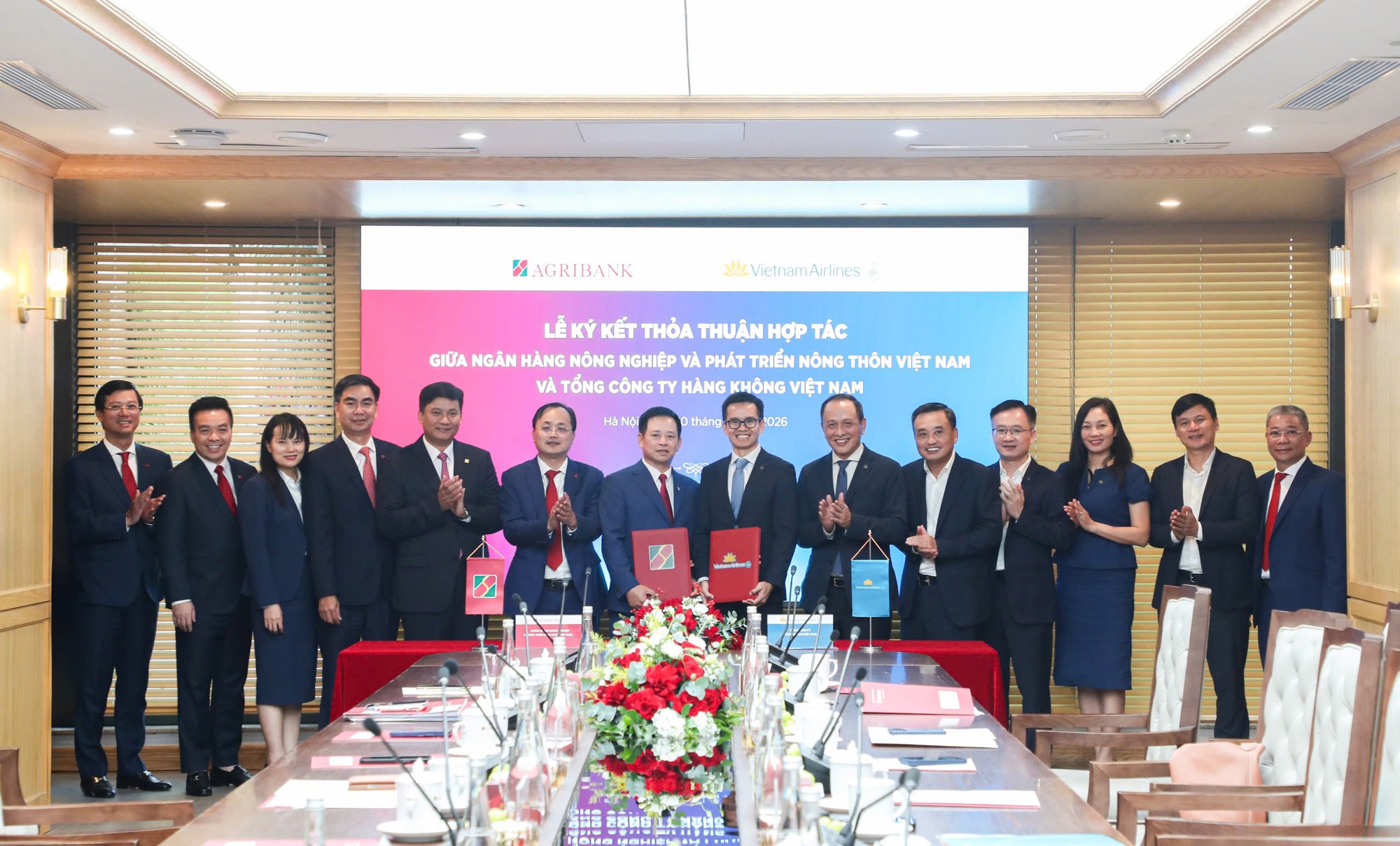 Agribank và Vietnam Airlines mở rộng hợp tác, kết nối hai hệ sinh thái- Ảnh 1.
