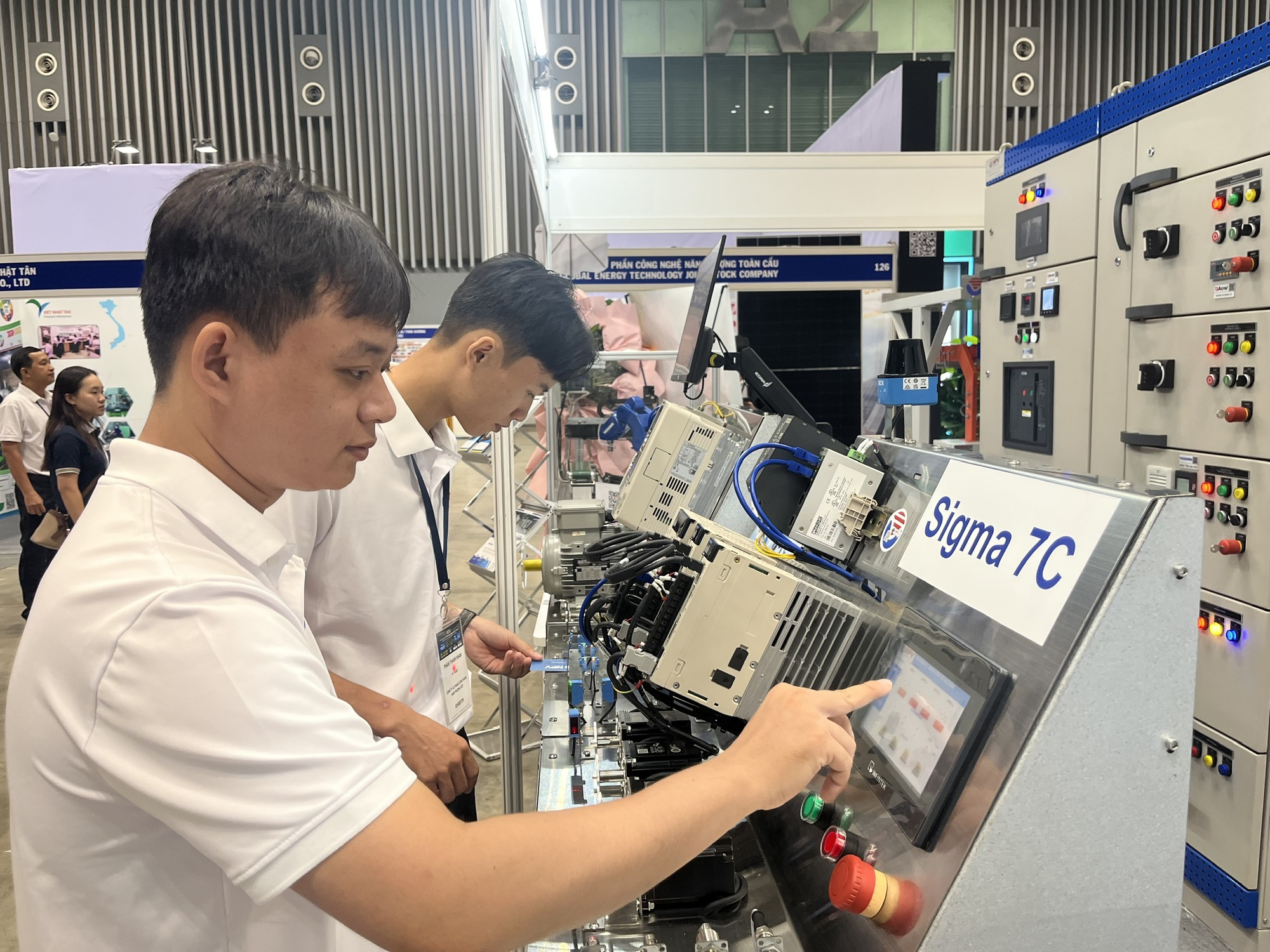 Công nghiệp duy trì đà tăng tích cực, doanh nghiệp kỳ vọng quý IV khởi sắc- Ảnh 1.